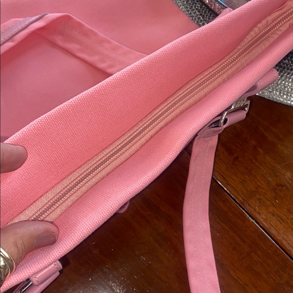 Yves Saint Laurent Pink Tote with Gold Logo - Picture 7 of 11
